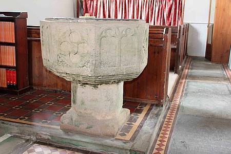 Yarnscombe - The Font